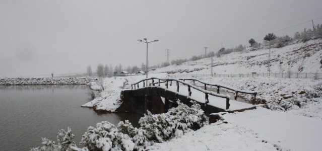 Derbent’te Nisan Ayında Kar Yağışı