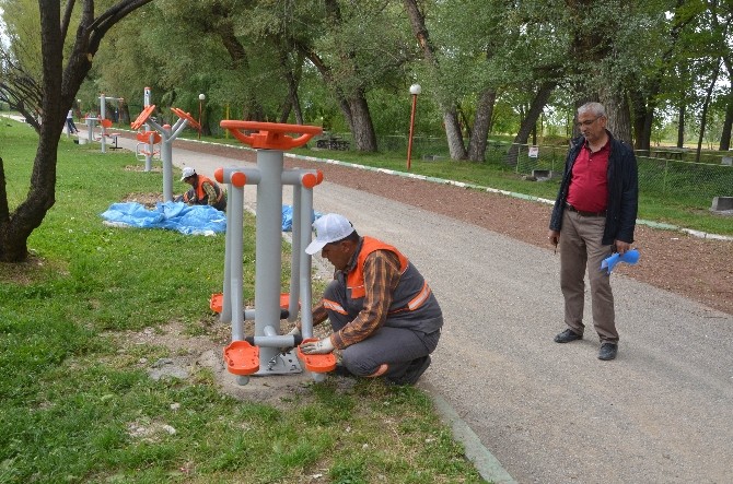 Ereğli’de Parklar Yenileniyor