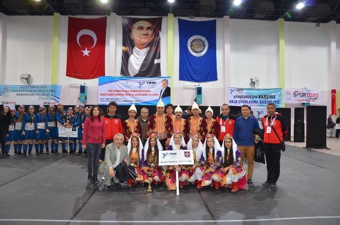 Silifke Belediyesi Halk Oyunları Ekibi Türkiye Finalinde Yarışacak