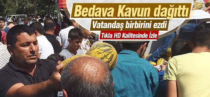 Bedava Kavun dağıttı İzdiham oldu