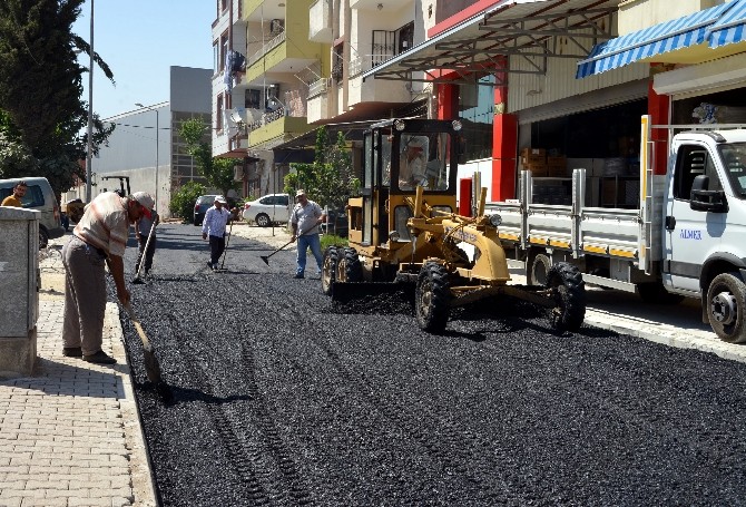 Akdeniz Belediyesi’nin Asfalt Çalışmaları Sürüyor