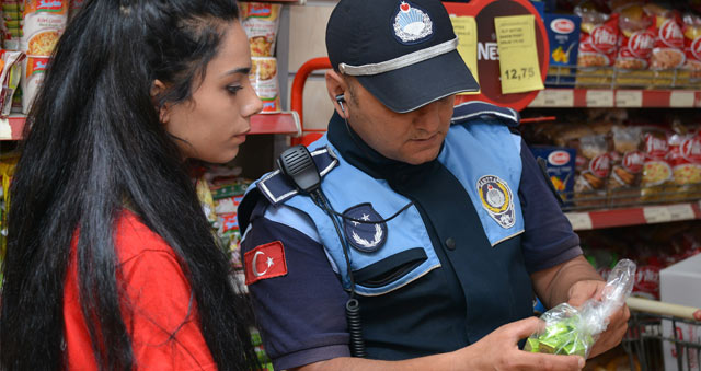 Mersin'de zabıtadan bayram denetimi