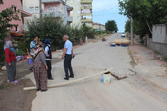 Yollara Serilen Tarhanalara Zabıta Müdahalesi