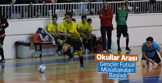 Okullar Arası Gençler Futsal Müsabakaları Başladı