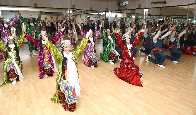Mersina Halk Oyunları Topluluğu, Mersin’i Romanya’da Temsil Edecek