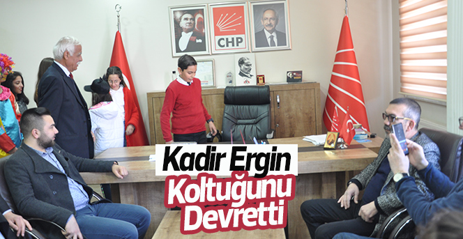 CHP İl Başkanı koltuğunu devretti