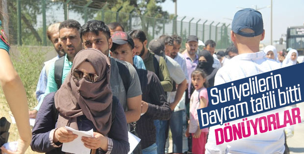 Suriyeliler Türkiye'ye dönmeye başladı