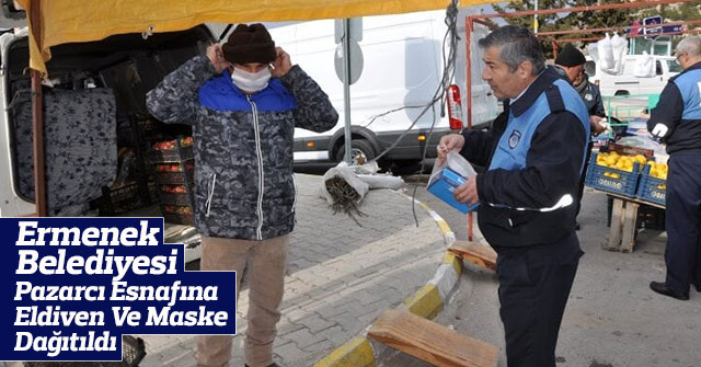 Ermenek Belediyesi Pazarcı Esnafına Maske Dağıtıldı