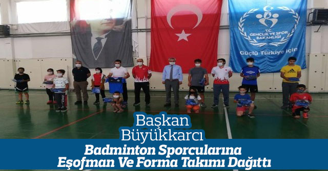 Ayrancı Belediyesi'nden Badminton Sporcularına Malzeme Desteği