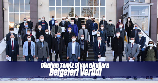 Okulum Temiz Diyen Okullara Belgeleri Verildi