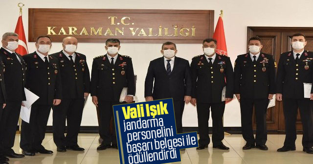 Vali Işık, jandarma personelini başarı belgesi ile ödüllendirdi