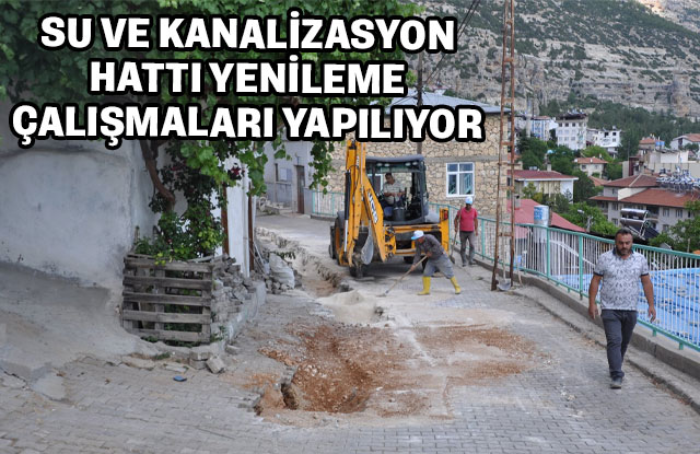 Su  Ve Kanalizasyon  Hattı  Yenileme  Çalışmaları  Yapılıyor