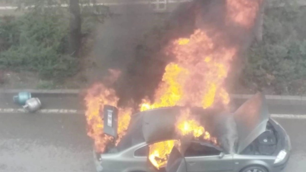 LPG'li Araç Korku Dolu Anlar Yaşattı! Alevler İçinde Kaldı