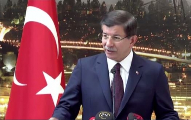 Davutoğlu: 'Keşke Esed hep Rusya'da kalsa'