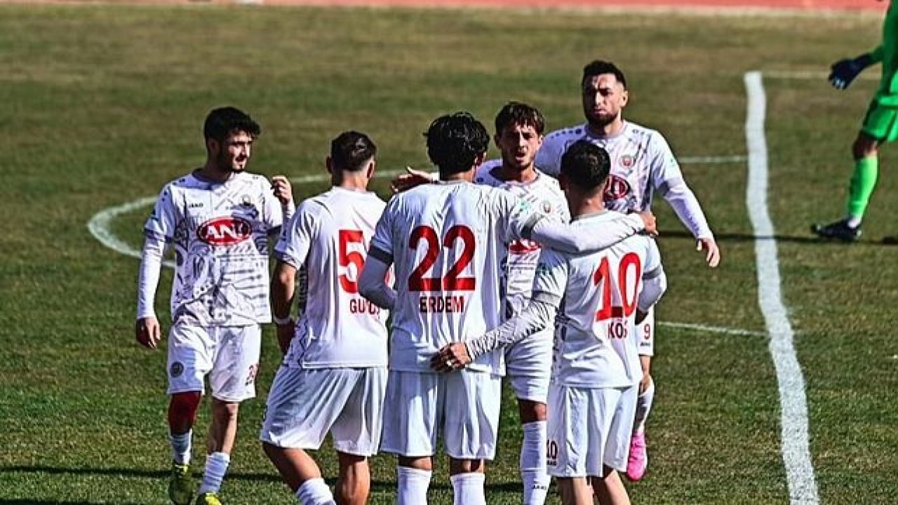Karaman FK, Evinden Fethiyespor'a 1-1'lik Beraberlikle Ayrıldı
