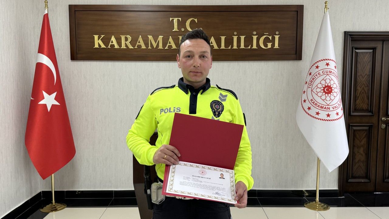 Trafik Polisi Karaman'da Olası Kaza Önleyerek Başarı Belgesi Aldı