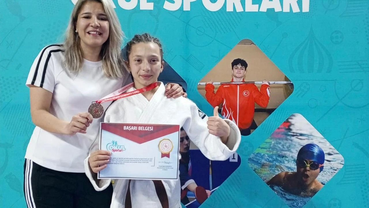 Ayşe Ceren Hancı: Türkiye Birinciliği'nde Bronz Madalya