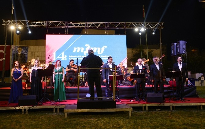 Kubat Ve Folklorama Ekibi Kapanışı Tarsus’ta Yaptı