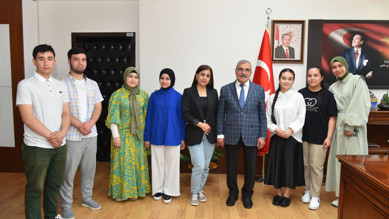 KMÜ'de Özbek Öğrenciler: Evimiz Gibi, Bilim ve Kültür Bir Arada!