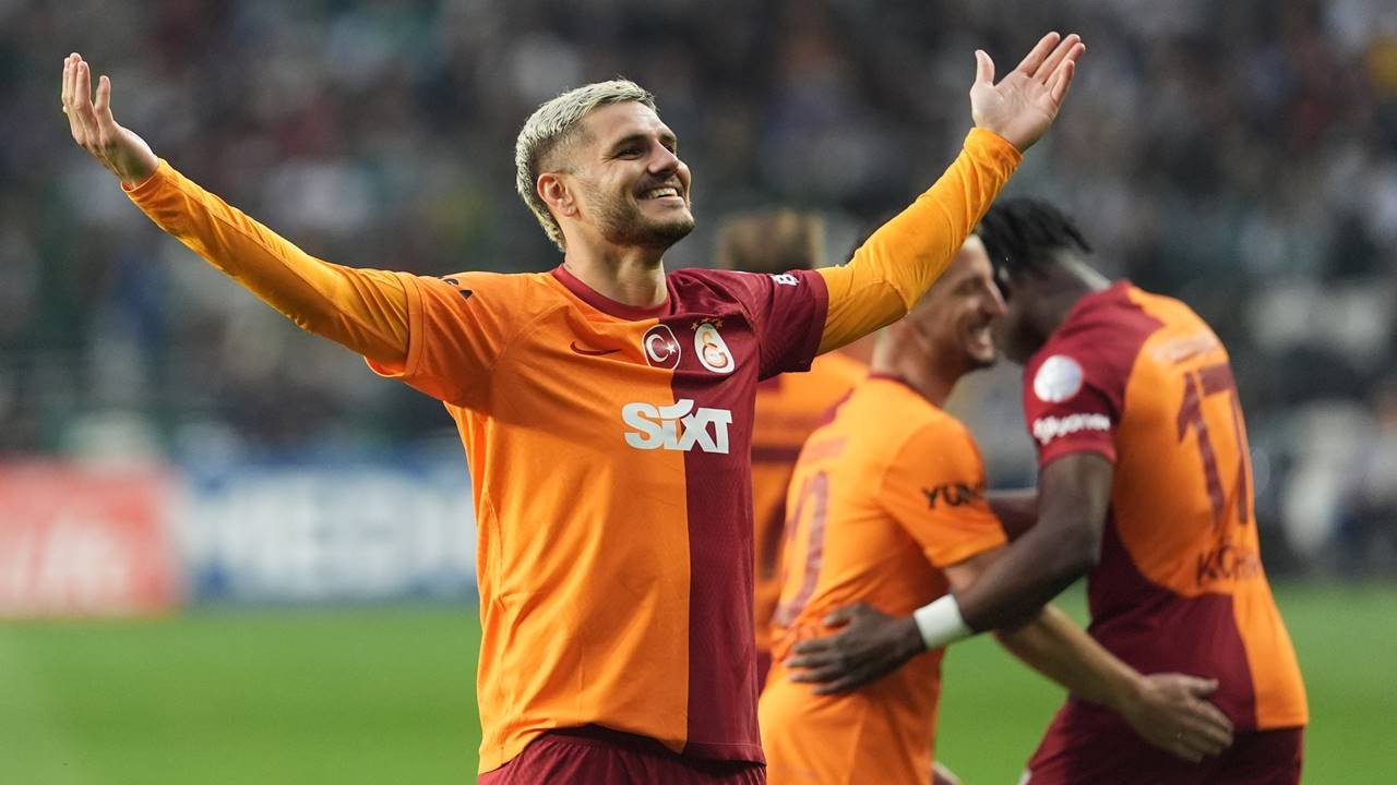 Galatasaray, Konyaspor'u Yenerek 24. Şampiyonluğunu Kutladı