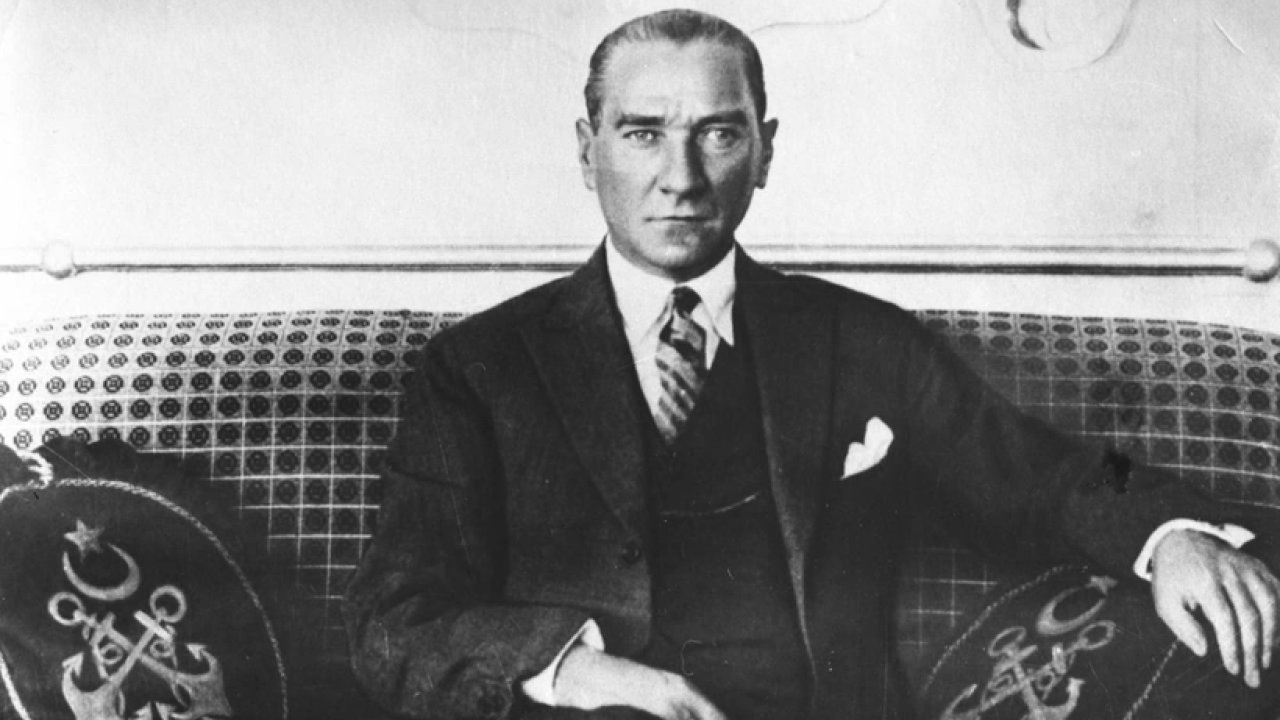 Google, Atatürk'e Saygıda Adım Attı: "Eski Türkiye Cumhurbaşkanı" İfadesi Güncellendi