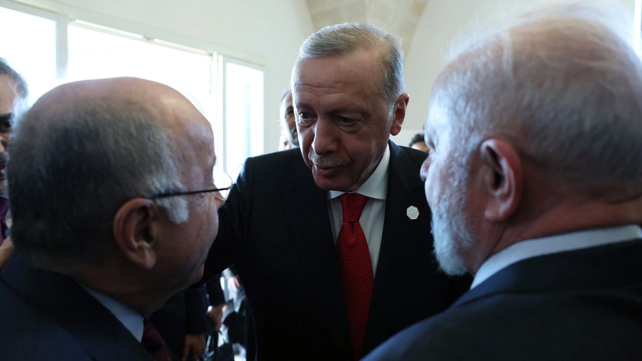 Erdoğan, G7 Zirvesi'nde Liderlerle Sohbet Etti ve BAE Devlet Başkanı ile Görüştü