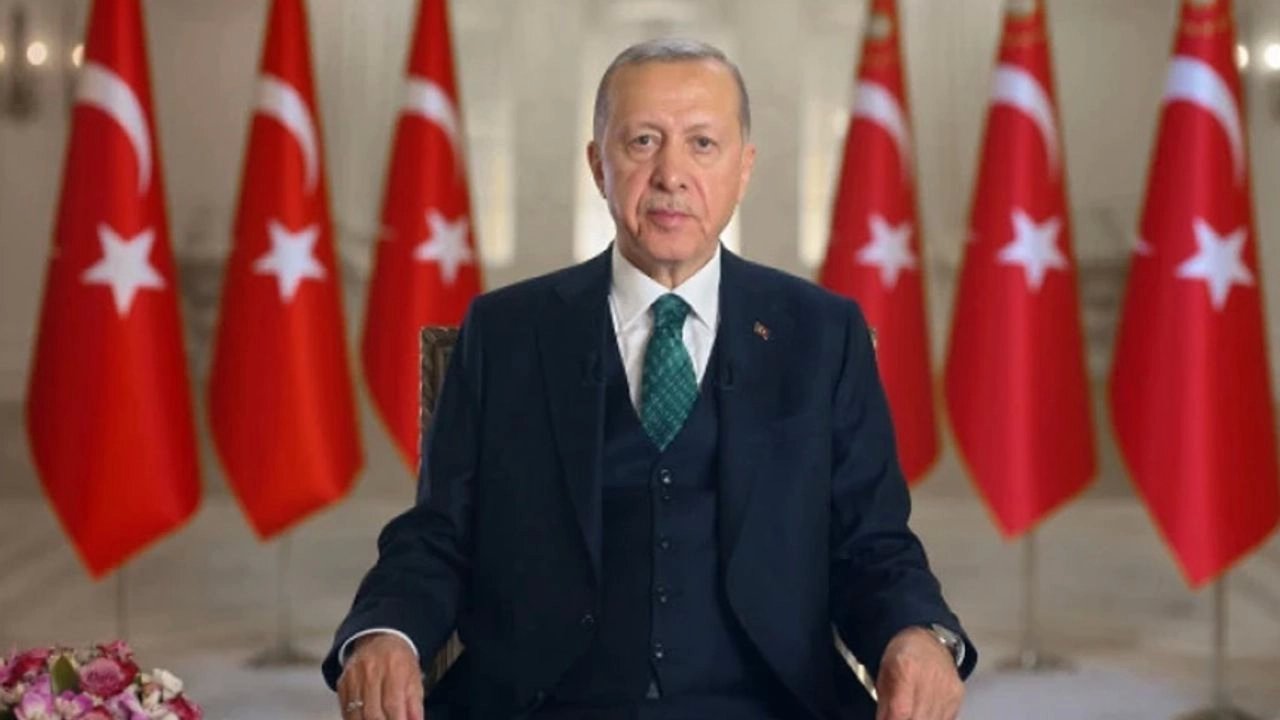 Cumhurbaşkanı Erdoğan'dan Hacıların Duaları ve Bayram Trafik Uyarısı