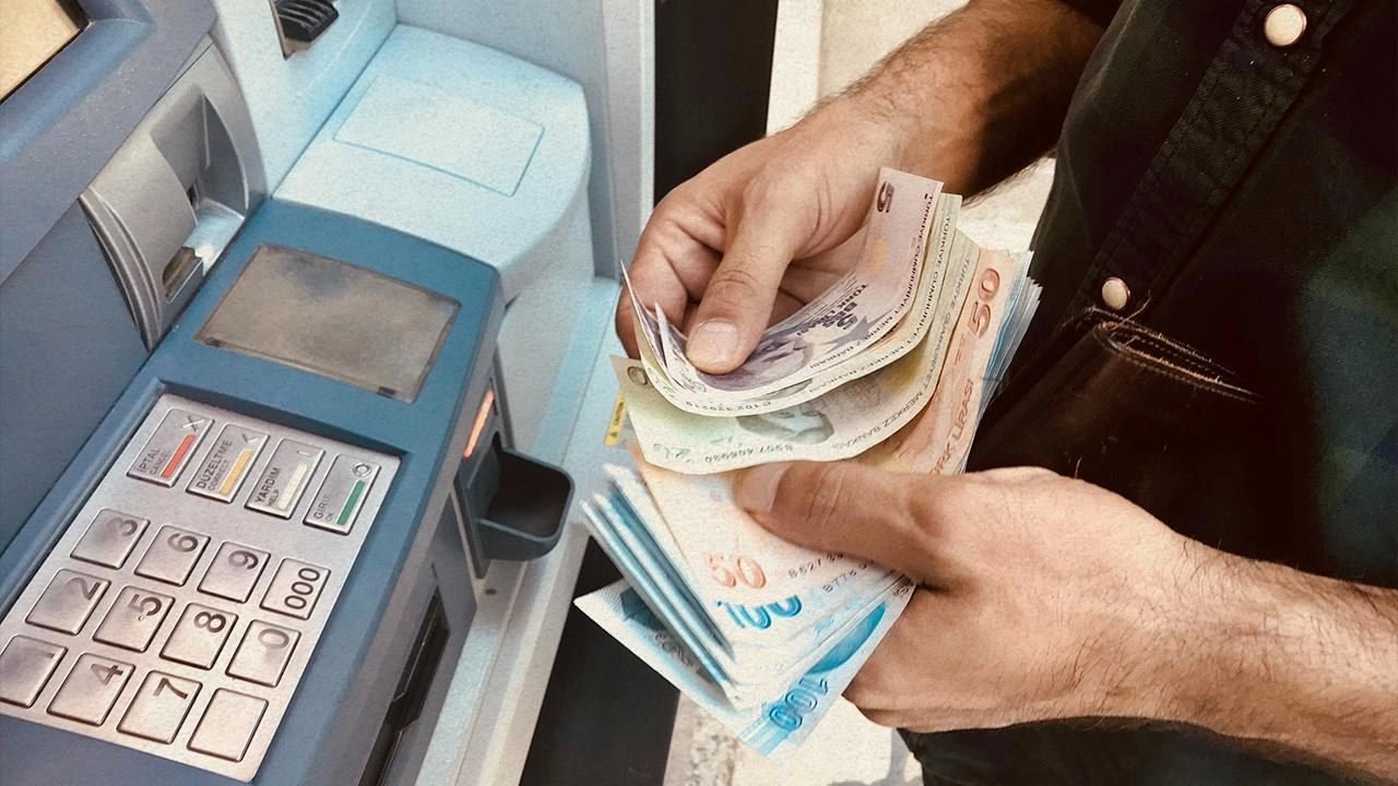 ATM İşlemleri: Yeni Para Çekme ve Yatırma Limitleri!