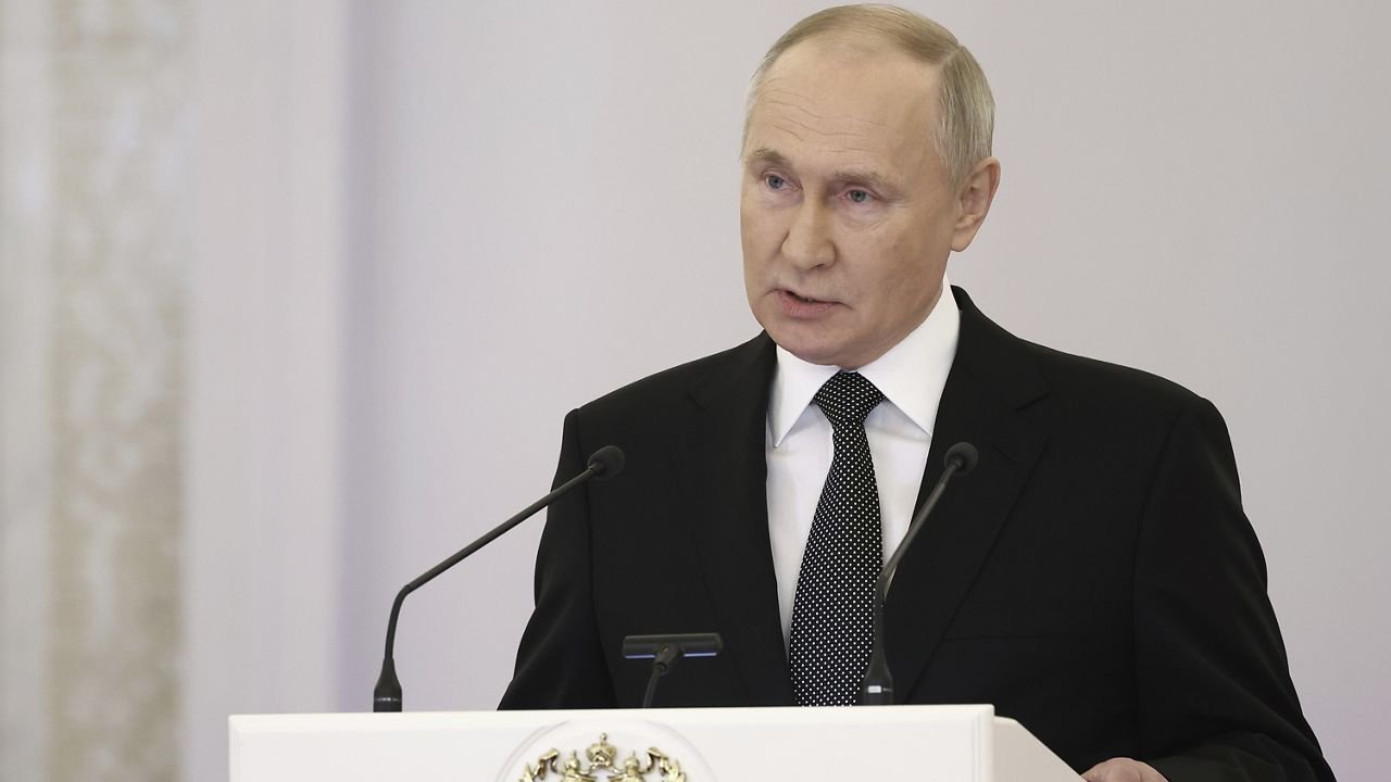 Putin: Batı, Ukrayna İçin Yaptığımız Ateşkes Teklifine Rasyonel Yaklaşmıyor