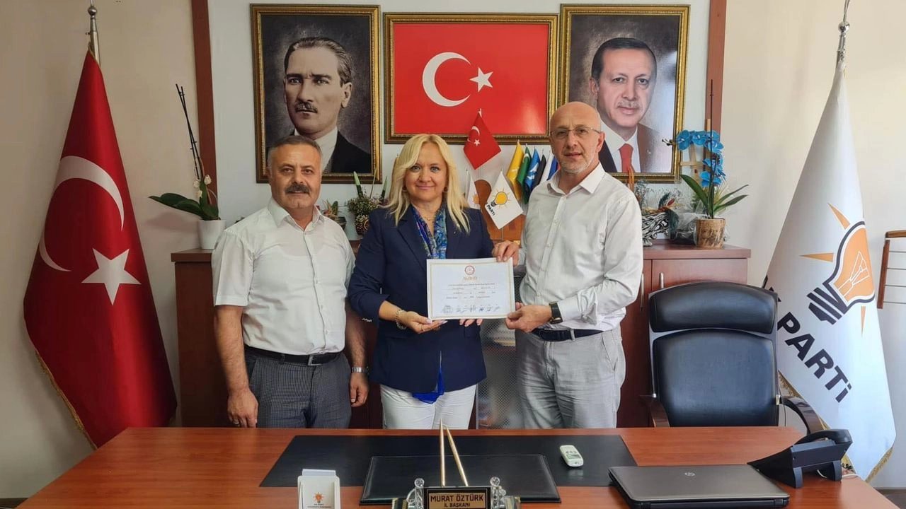 Özlem Attar, AK Parti Karaman Belediye Meclis Üyesi olarak Göreve Başladı