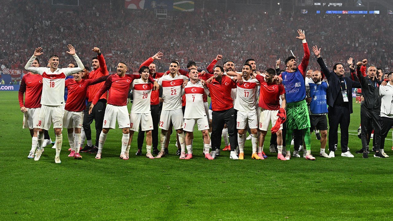 Türkiye Avusturya'yı 2-1 yenerek çeyrek finale yükseldi