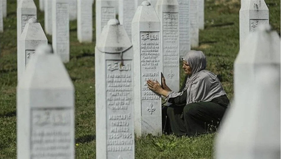 Srebrenitsa Soykırımı Kurbanları için Anma Töreni Düzenlendi