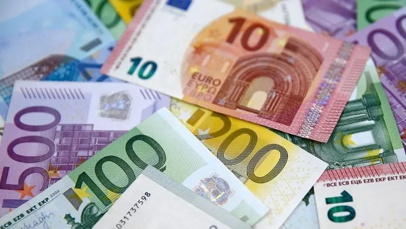 Euro Bölgesi ve AB Kamu Borcu Yükseliyor