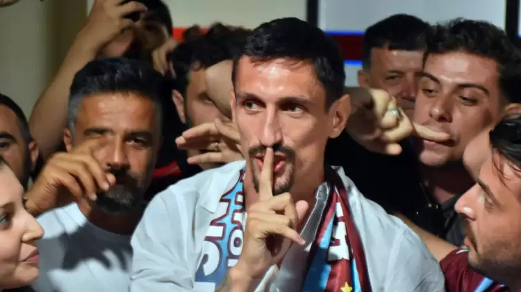 Savic, Trabzonspor Taraftarlarının Coşkulu Karşılama Töreniyle Şehre Girdi