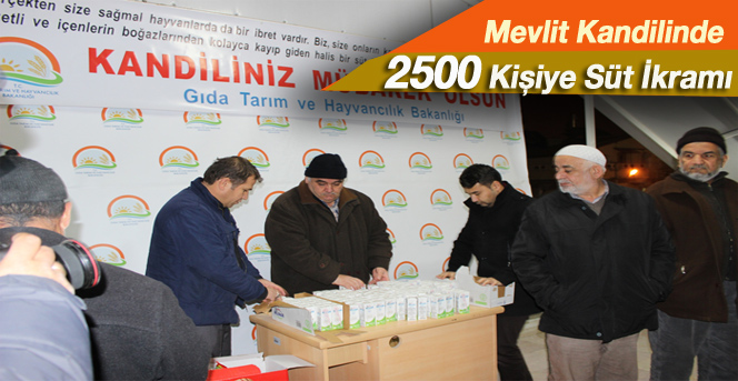 Mevlit Kandilinde 2500 Kişiye Süt İkramı