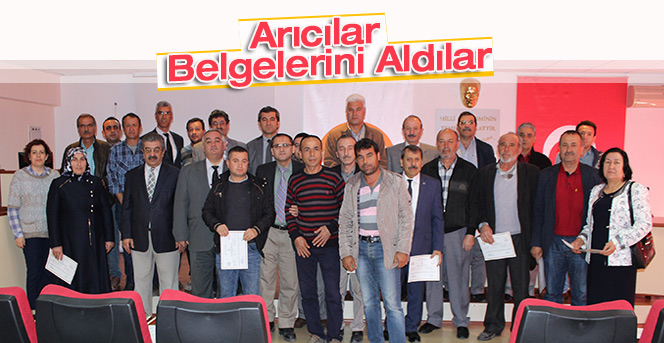 Arıcılar Belgelerini Aldılar