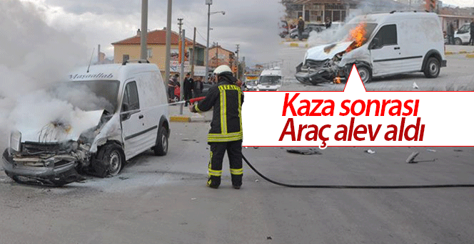 Kaza Sonrası Alev Alan Araç İtfaiye Tarafından Söndürüldü