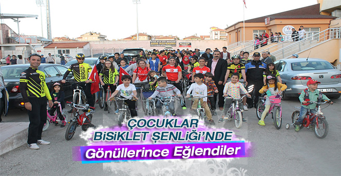 Çocuklar Bisiklet Şenliği’nde Pedal Çevirdi