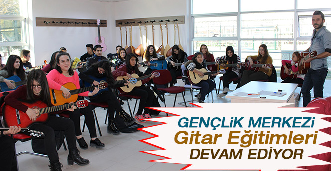 Müzik Kulübü Gitar Eğitimleri Devam Ediyor