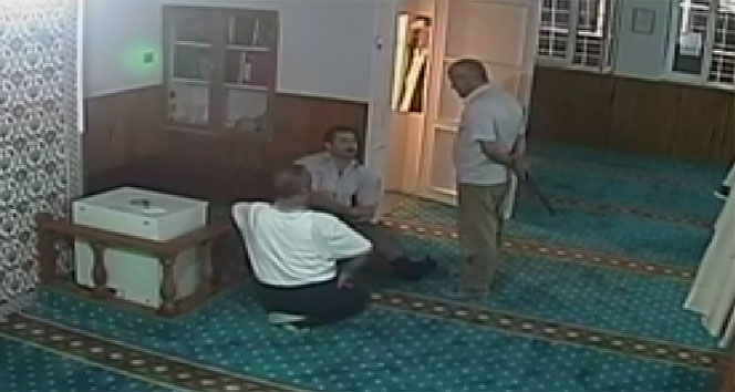 Sela okuyan cami görevlisini yaralayan alçak yakalandı