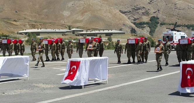 Hakkari şehitlerine uğurlama töreni