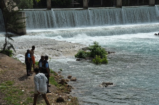 Yüzmek İçin Girdiği Barajda Boğuldu