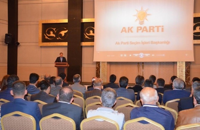 AK Parti Konya Seçim Çalışmalarını İstişare Etti