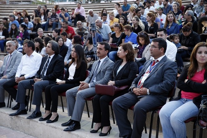 ’İkinci Baskı’ Oyunu Sahnelendi