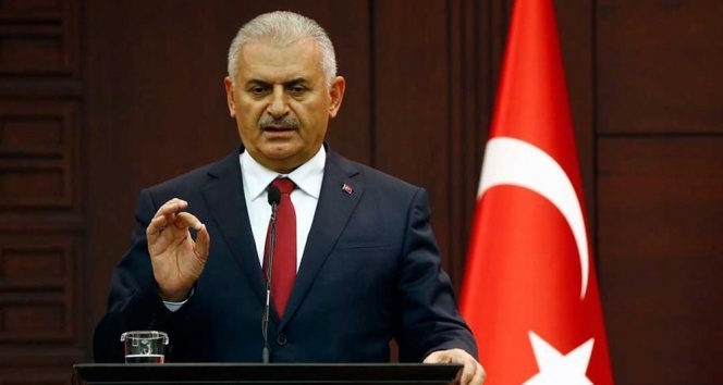 Başbakan Yıldırım: 'Asgari ücret bin 300 liranın altına düşmeyecek'