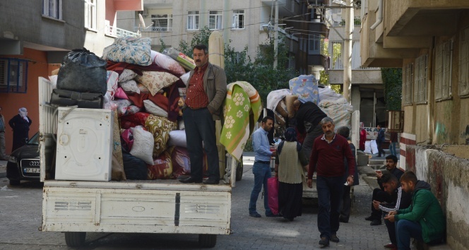 Diyarbakır’daki patlamanın ardından bölgede göç başladı