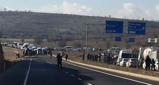 Mardin’de askeri aracın geçişi sırasında patlama: 2 şehit